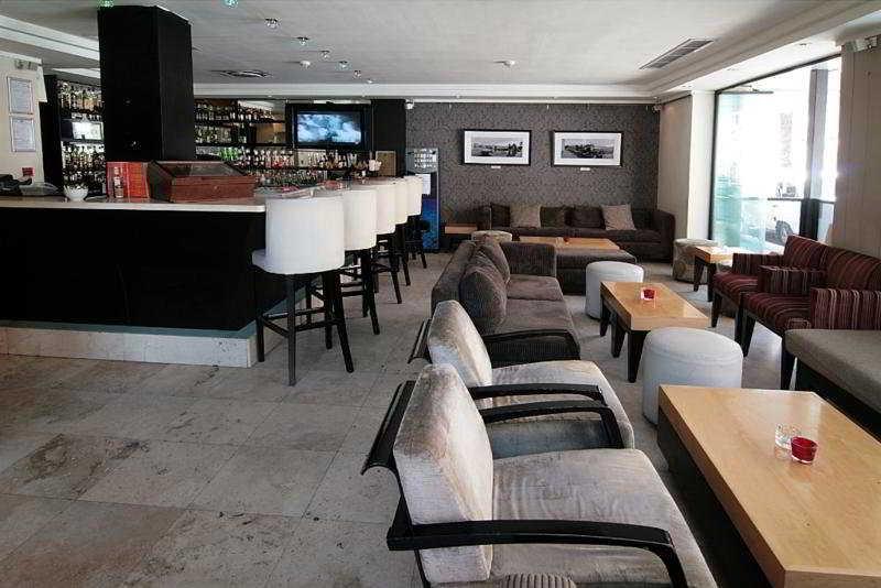 Urban Chic Boutique Hotel & Cafe Fokváros Étterem fotó