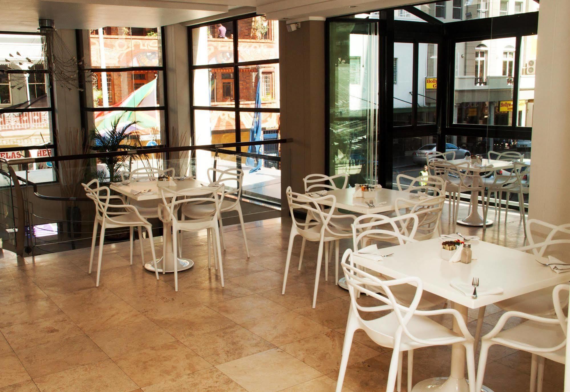 Urban Chic Boutique Hotel & Cafe Fokváros Kültér fotó