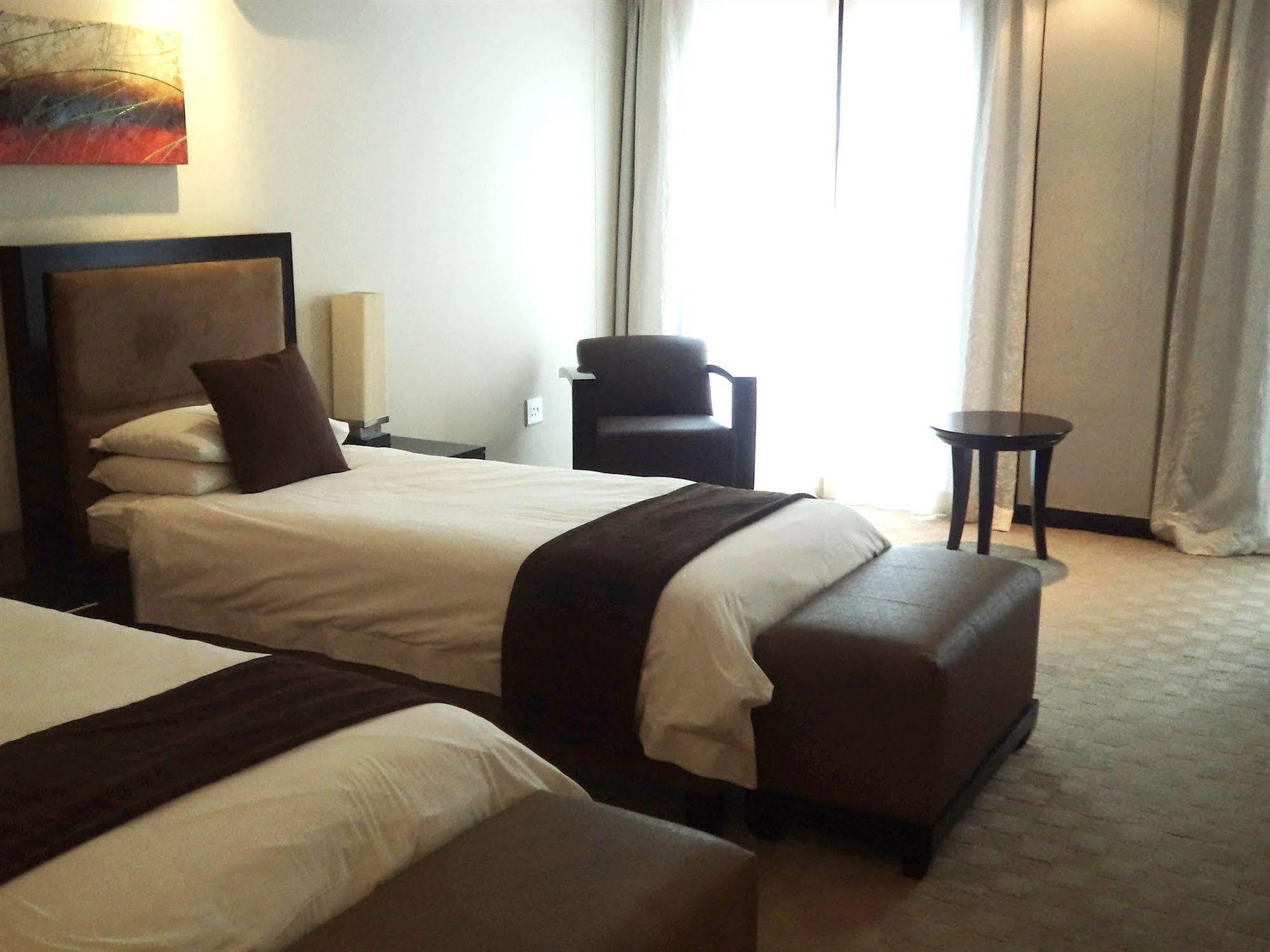 Urban Chic Boutique Hotel & Cafe Fokváros Kültér fotó