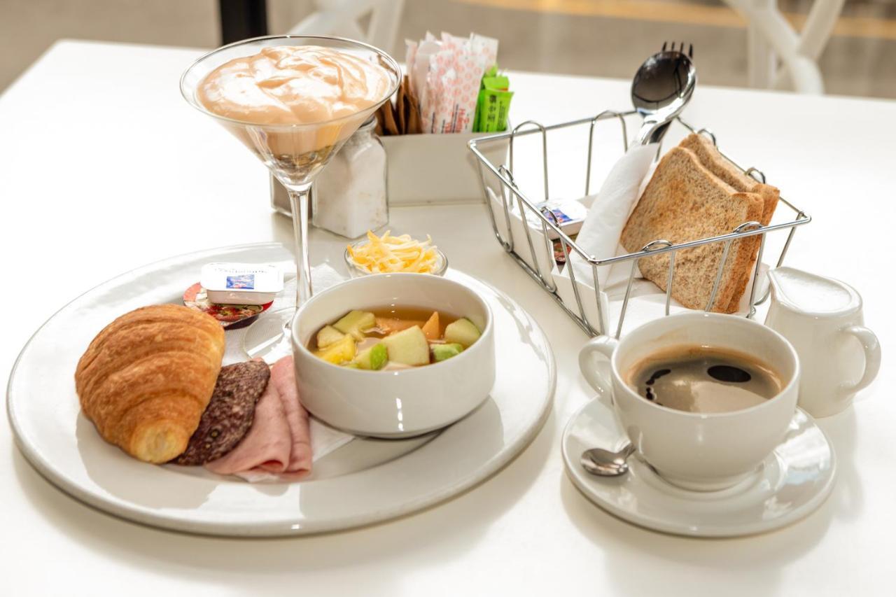 Urban Chic Boutique Hotel & Cafe Fokváros Kültér fotó