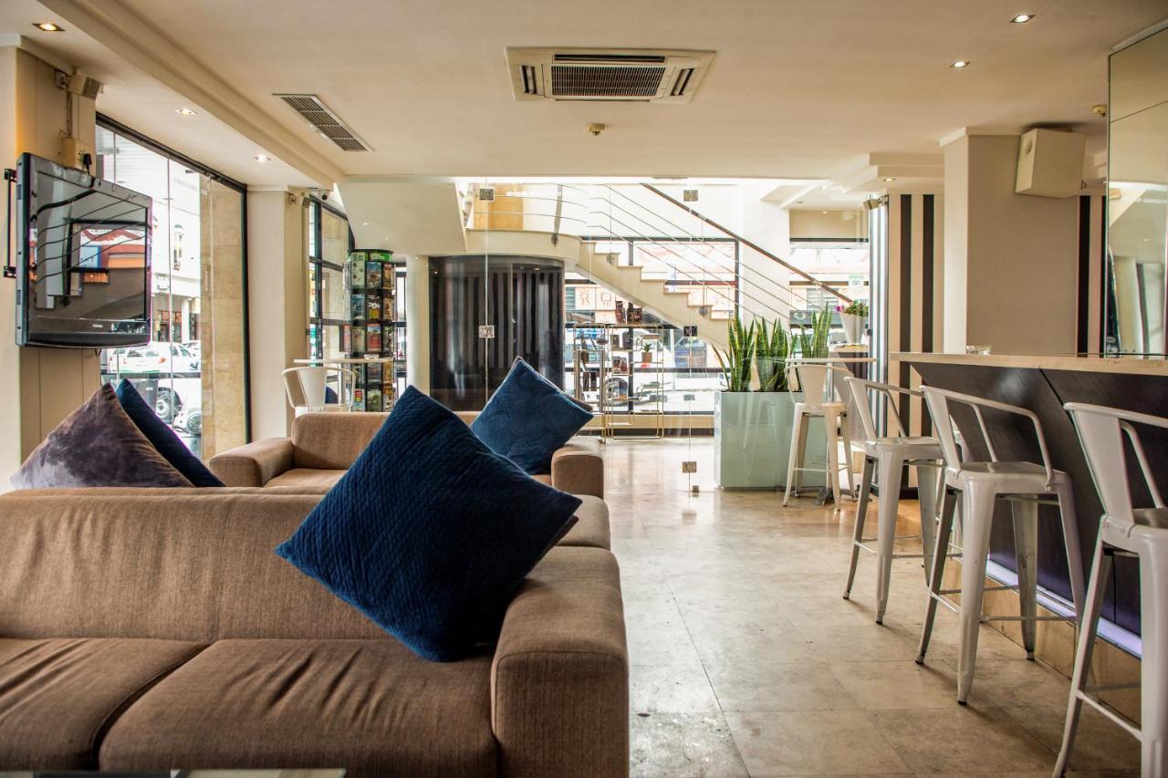 Urban Chic Boutique Hotel & Cafe Fokváros Kültér fotó